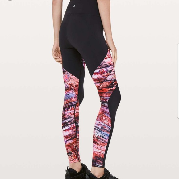 SOLD Lululemon sweat and repeat tight 28" sz 4 - Picture 2 of 6